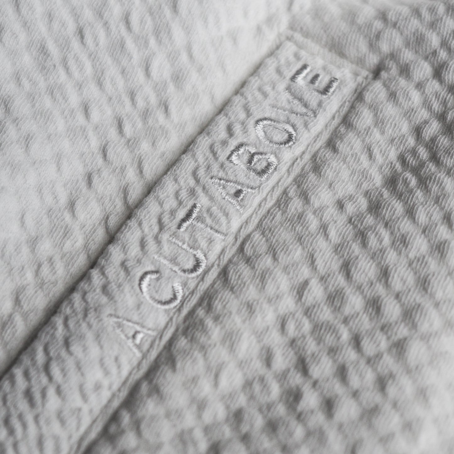 WHITE WAFFLE KNIT HOODIE